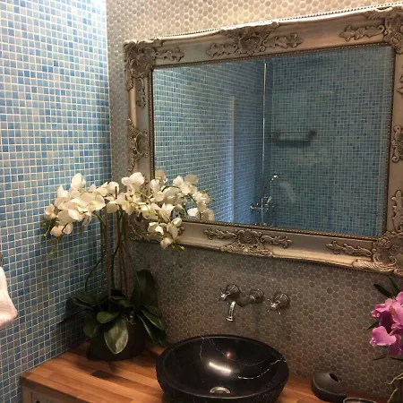 Отель Lai 2 Penthouse In Old Town *