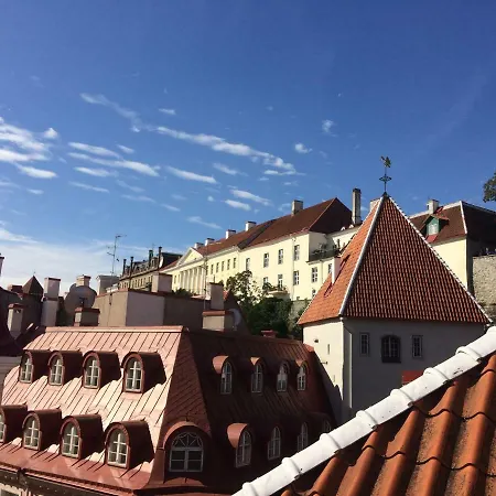 Lai 2 Penthouse In Old Town *